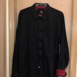 Men’s long sleeve button shirt